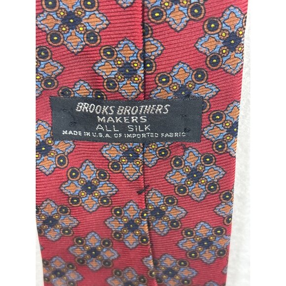 Brooks Brothers All Silk Red Floral Pattern Necktie - Picture 3 of 5